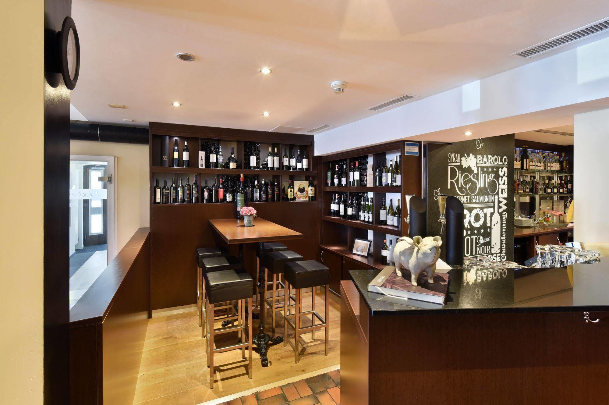 Apart Hotel Amadeo Zofingen Exterior photo
